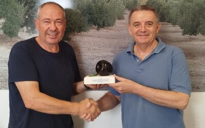 José Vico recibe el premio de la Asociación Española de Maestros y Operarios de Almazara (AEMODA) 2025